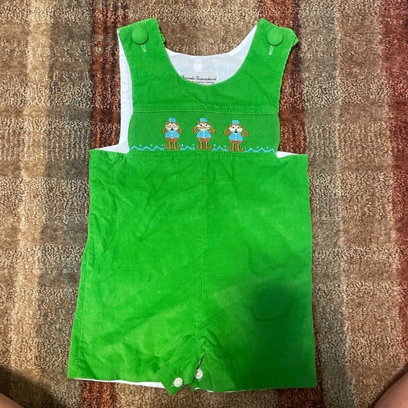 Green smock monkey outfit - Picture 1 of 4